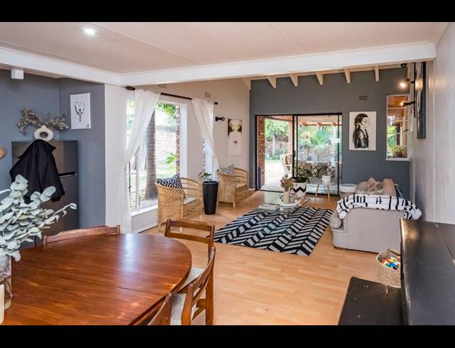 3 BEDROOM TOWNHOUSE FOR SALE IN LONEHILL